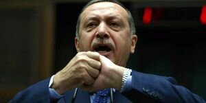 Erdoğan açık açık medya patronlarını tehdit etti
