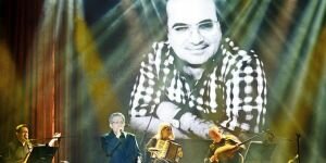 Zülfü Livaneli konserinde Uğur Mumcu'yu andı