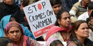 Hindistan'da Bakanlık bikiniyi yasakladı