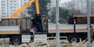 Adana'daki MİT TIR'larının içinden savaş mühimmatı çıktı