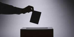 Oy kullanmayanlara veya kullanırken foroğraf çektirenlere kötü haber