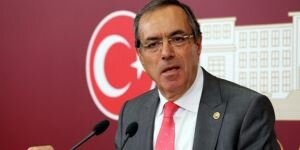 CHP'li Atilla Kart, Başbakan Davutoğlu için soru önergesi verdi