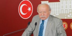 Oktay Ekşi'den çok konuşulacak Ahmet Kaya açıklaması