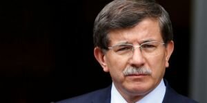 Ahmet Davutoğlu'ndan sürpriz iptal