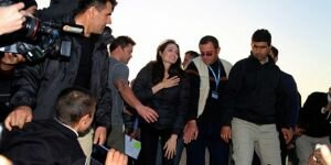 Angelina Jolie Ezidileri ziyaret etti