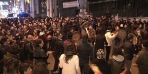 Beyoğlu'nda davullu zurnalı Kobani kutlaması