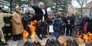 Eskişehir Valisi az daha Nevruz ateşinde yanıyordu