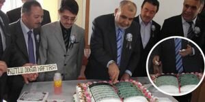 Kur'an-ı Kerim tasarımlı pastaya inceleme