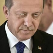 Erdoğan: "Devletin parasıyla meydanlara çıkıyorum..."