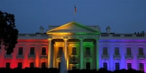 ABD’de ‘aşk kazandı’, Beyaz Saray gökkuşağına boyandı