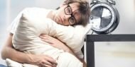 Uykuyu ertelemek kilo ve Tip 2 diyabet riskini artırıyor