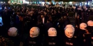 Adana'daki katliam protestosuna polis saldırdı